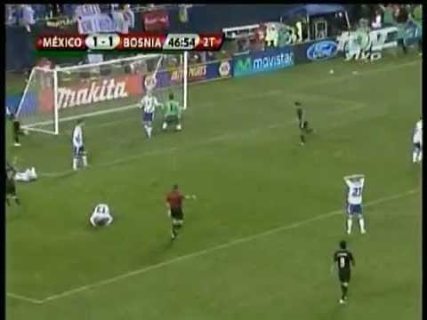 Missglückte Abwehr beschert Mexiko den Siegtreffer